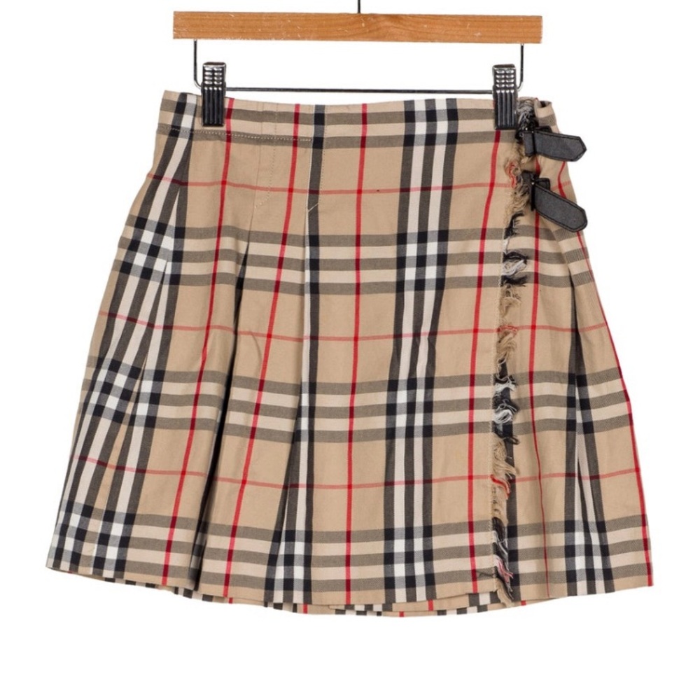 Vintage deadstock Burberry buckle pleated skirt